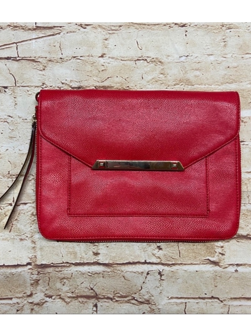 Stella Dot Women Tia Clutch Zip Around Base Magnetic Closure Pockets Leather Red